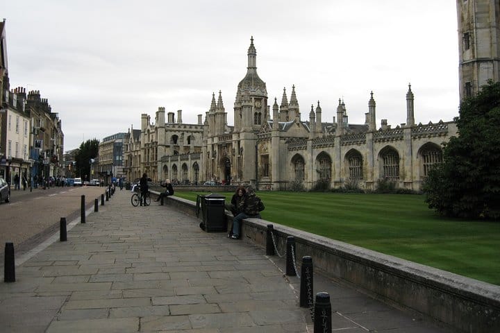 Full-Day Private Guided Tour of Cambridge 8