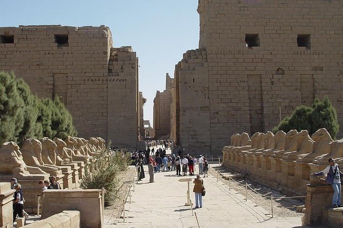 Private Luxor Tour from Cairo: Explore Ancient Temples by Sleeper Train