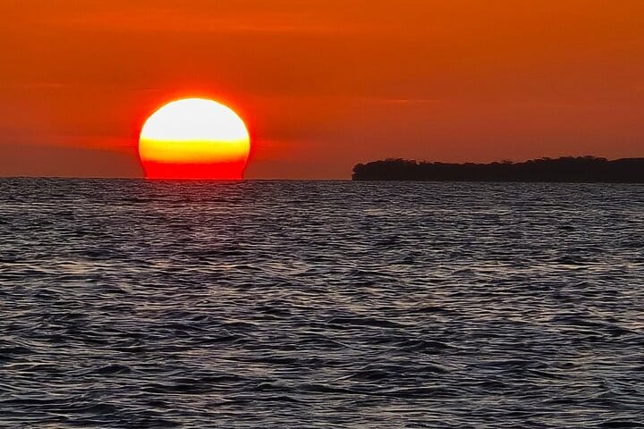 Sunset Dhow Cruise in Nungwi & Kendwa – Zanzibar Tour 9