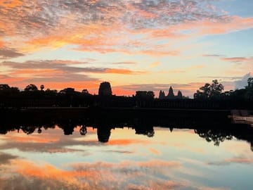 Private sunrise tour to Angkor Wat & other highlights with Professional Guide.