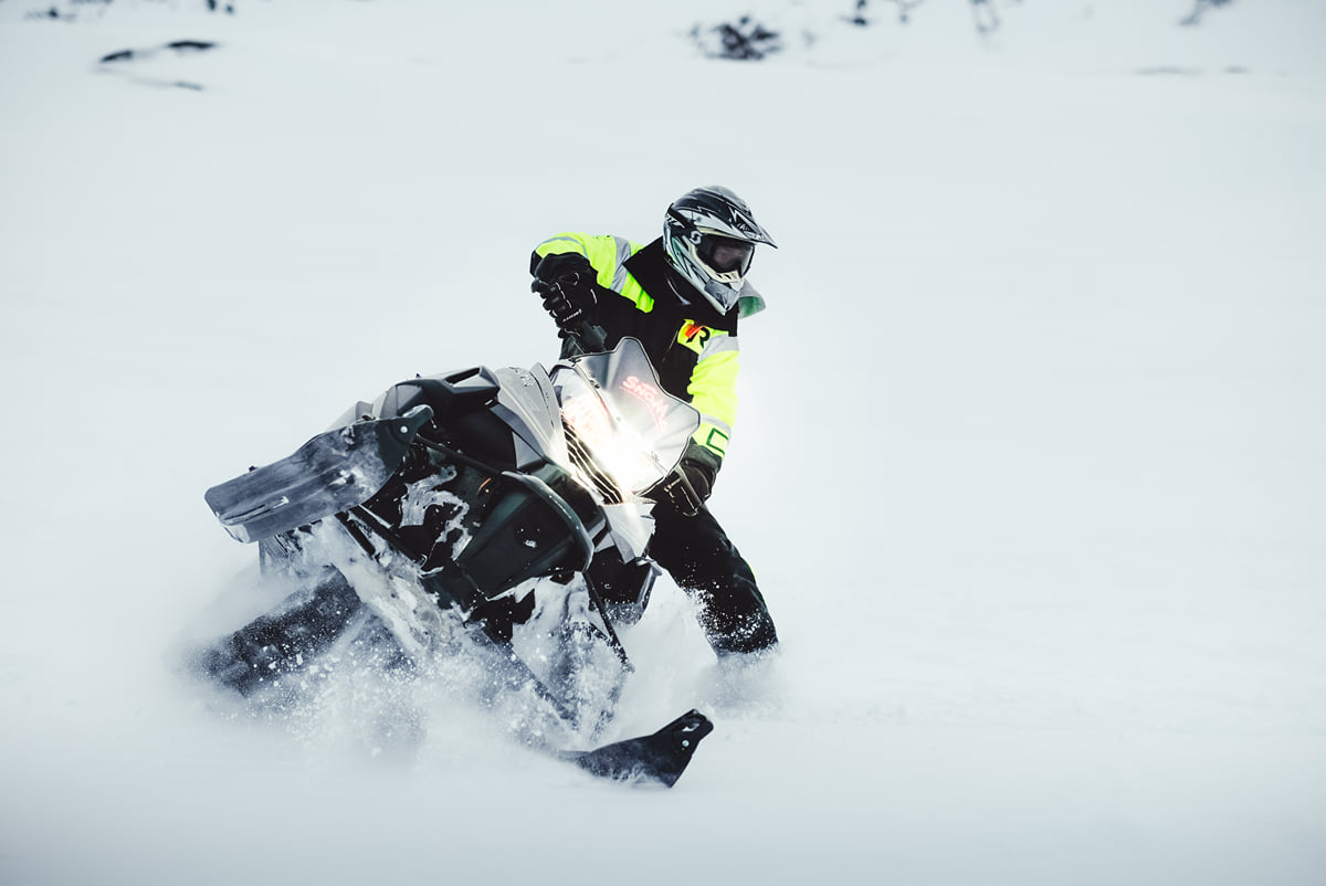 Glacier Rush – Fast pace snowmobile - SnoMo Glacier rush one hour, by Mountaineers of Iceland