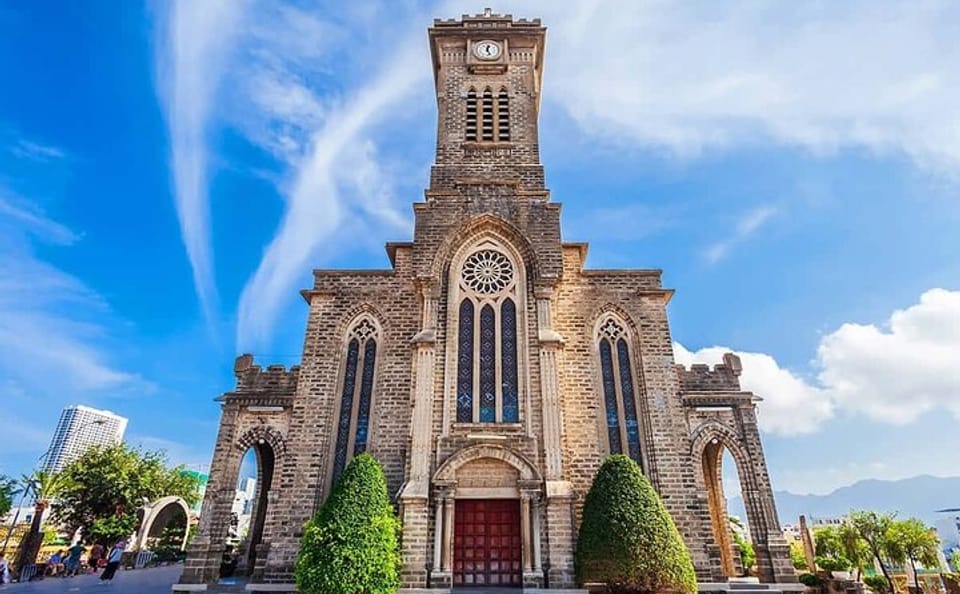 Nha Trang Cultural Landmarks and Local Cuisine Tour