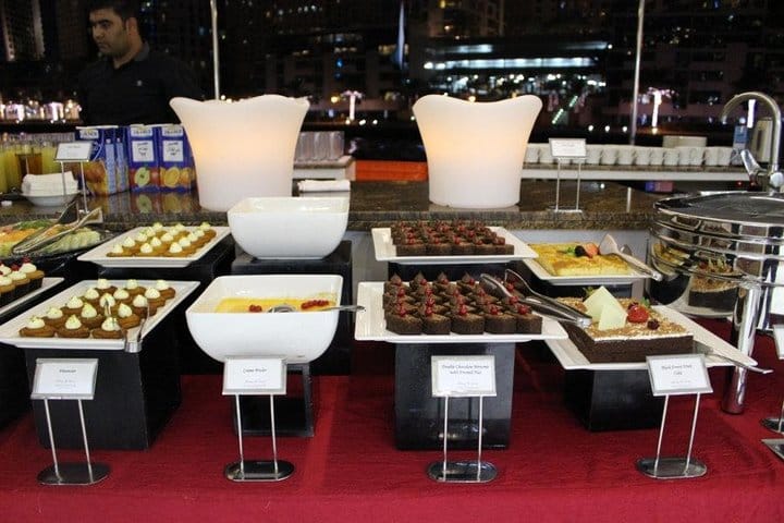 House Boat Dinner Cruise 7
