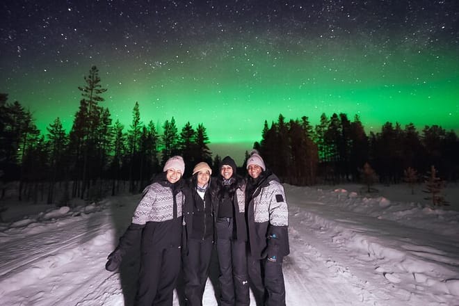Rovaniemi: Northern Lights Group Tour - Guaranteed View 