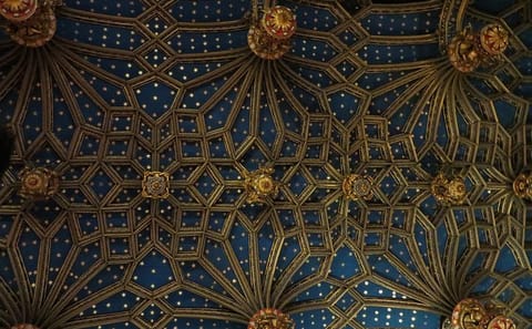 Private Tour of Windsor Castle and Hampton Court Palace