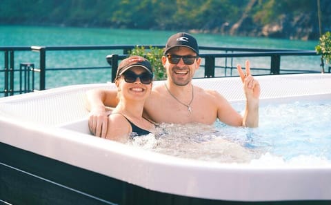 The Halong Catamaran Cruise – Luxury Day Tour with Jacuzzi
