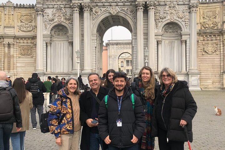 Istanbul: Dolmabahçe Palace, Pashas, and the Bosphorus Breeze