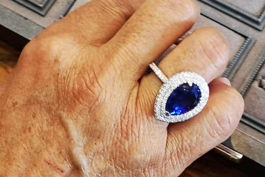 Private Half Day Diamond and Tanzanite Specialist Tour.