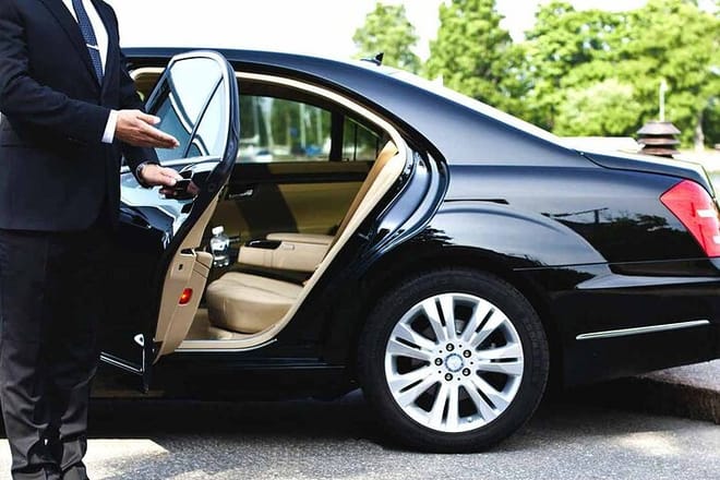 One Way Private Transfer from Sorrento to Naples (Airport-Train station-Hotel) 5