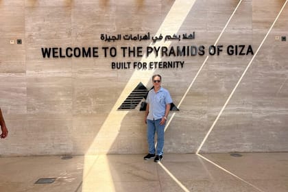 Exclusive Pyramids,Camel Rides, Desert Bikes & Nile fluecca