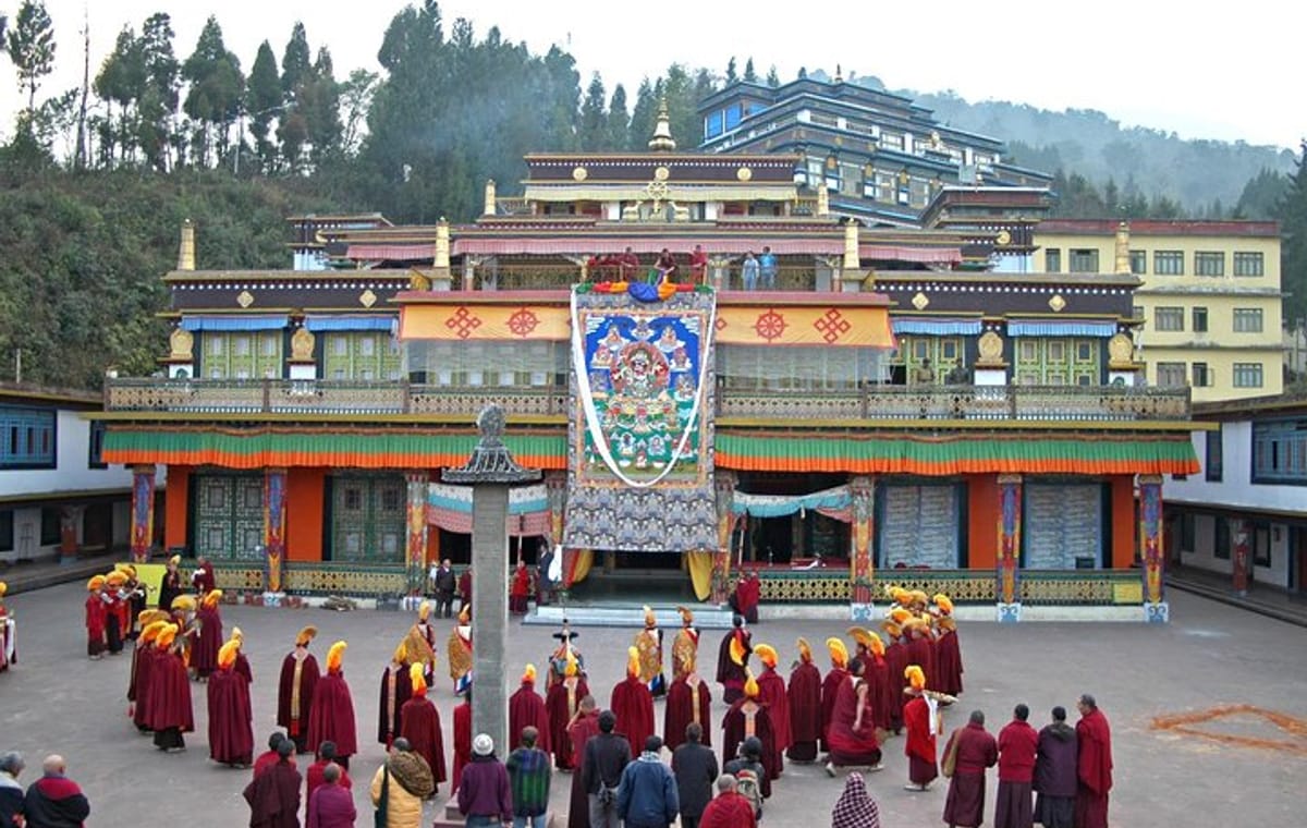 Gangtok Hill & Buddhist Monasteries Tour