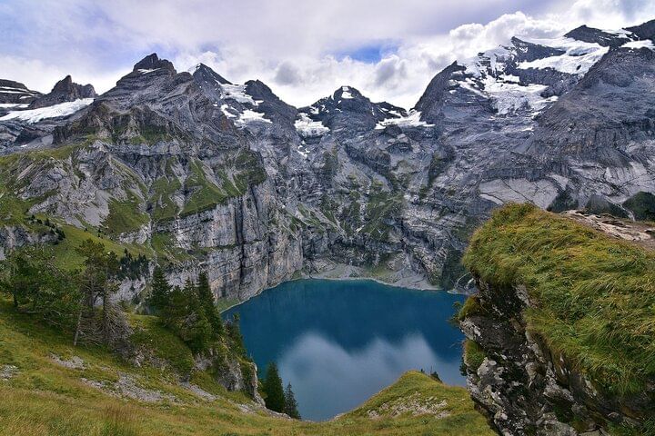 4 Day Trekking Tour Swiss Magic Through the Alps