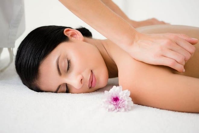 120 minutes Full Body Relaxing Massage + Head Massage + Feet Massage For Couples photo 5