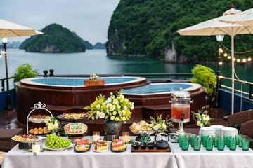 1 Day Pamela 5 Star Luxury Cruise From Halong Bay, Jacuzzi Pool