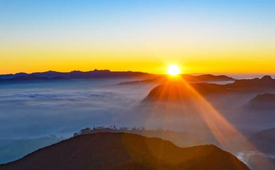 Two-Day Trekking Tour to Adam's Peak in Nallathanniya