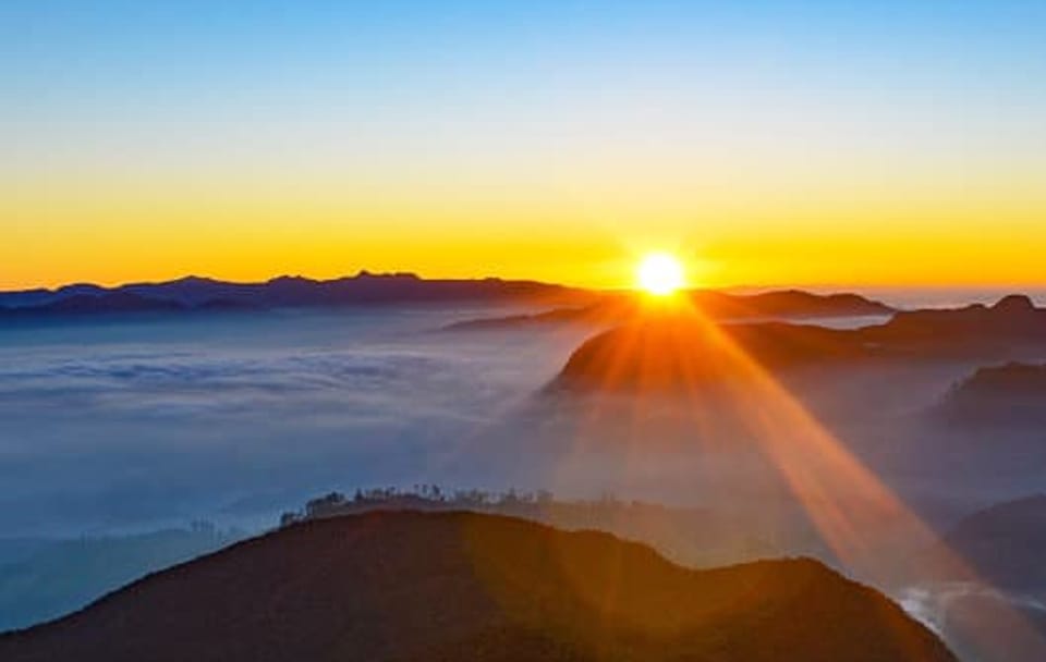 SAFARI ADAM’S PEAK