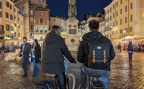Sunset Bike Tour of Historic Sites in Rome