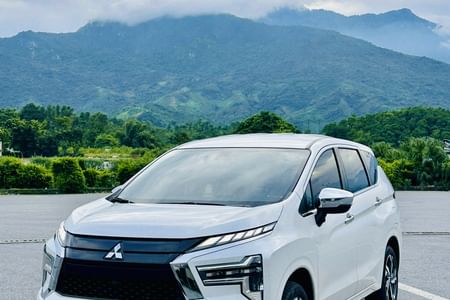 Hanoi Airport Car Transfer to Sapa & Vice Versa
