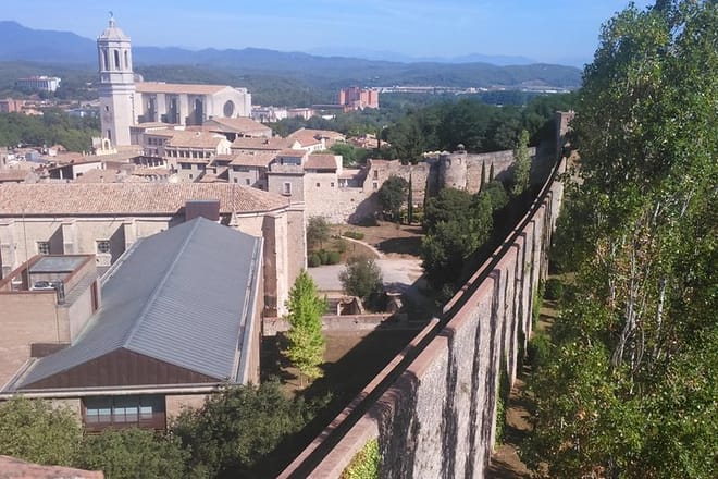 Private Girona and Besalu, Jewish History tour from Barcelona 5