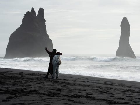 South Coast Tour - Black Sand Beach, Plane wreck, Skogafoss, Seljalandsfoss guided in Chinese冰岛南岸黑沙滩飞机残骸中文一日团, photo 3
