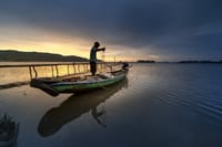 PHU QUOC NIGHT SQUID FISHING BOAT EXPERIENCE 2