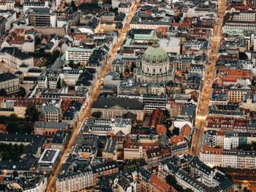 City, Nature & Cycling — Private Experience