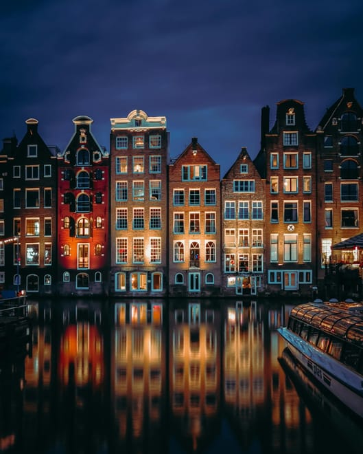 Private tour of the Canals, Jordaan and the Anne Frank House 9