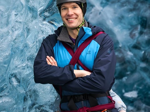 Private Glacier + Ice Cave Photoshoot Adventure, photo 12