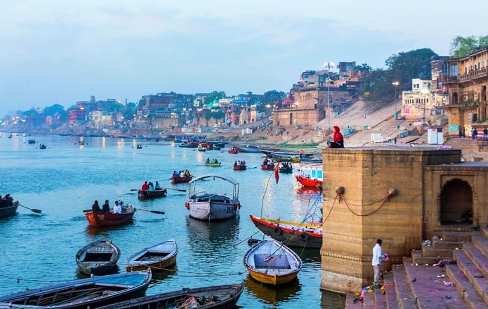 4-Days tour of Agra with Varanasi from Delhi Includes,Hotel,Train Ticket,Vehicle