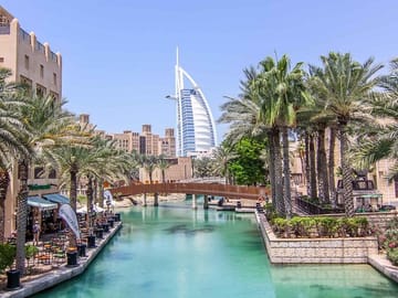 Photo Stop at Burj Al Arab