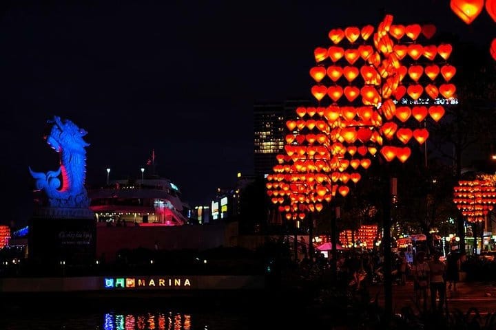 Hoi An: DA NANG SPARKLING NIGHT CRUISE EXPERIENCE 2