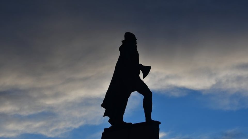 Reykjavík history walk: street art, punk or folklore