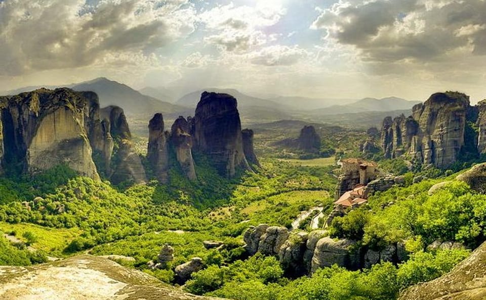 Private 2-Day Tour of Delphi and Meteora from Athens