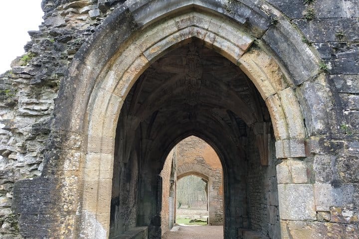 Cotswolds One Day Driving Tour with Local Guide