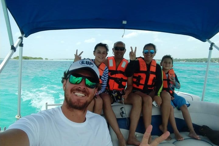 Bacalar Seven Color Lagoon Boat Adventure with Grill Option  10