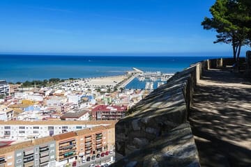Cultural Walking Tour of Dénia's Coastal Views and Cuisine