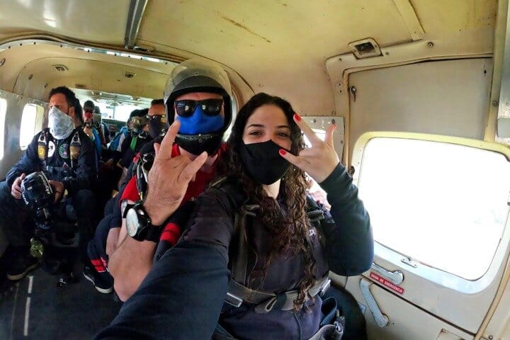 Double Parachute Jump Experience in Boituva – With Private Transport (Skydiving) 7