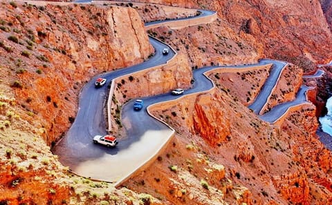 6-Day Luxury Tour of Casablanca, Fez, and Boumalne Dades
