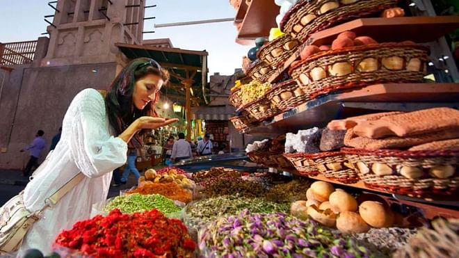 Dubai afternoon city tour with dinner on dhow cruise