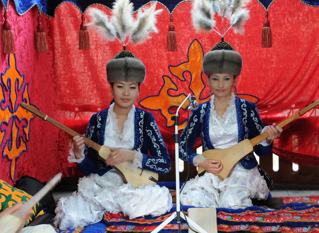 Folklore show, Kyrgyzstan