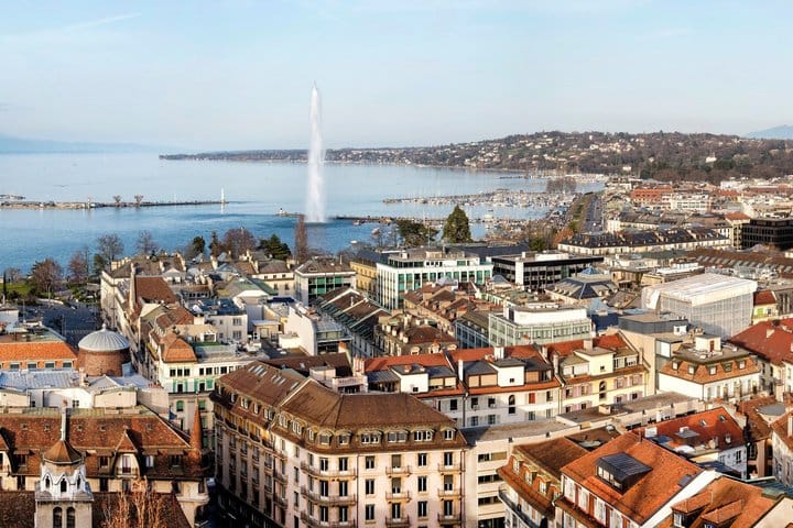 TOP Geneva : Private Guided Tour with your mobile 2