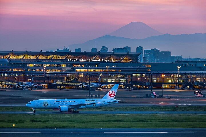 Airport Transfer between Narita and Tokyo or Disney or Yokohama