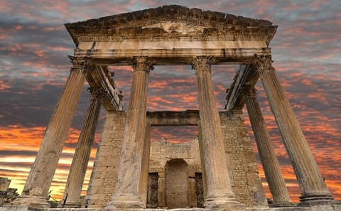 Private Cultural Tour of Dougga and Zaghouan from Tunis