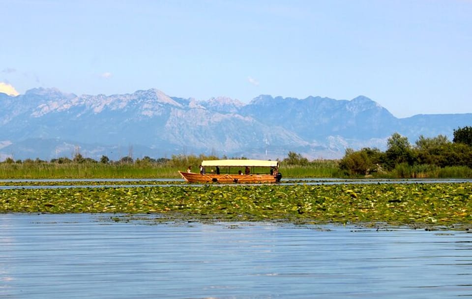 Private Skadar Lake National Park Tour with Wooden Boat and Wine