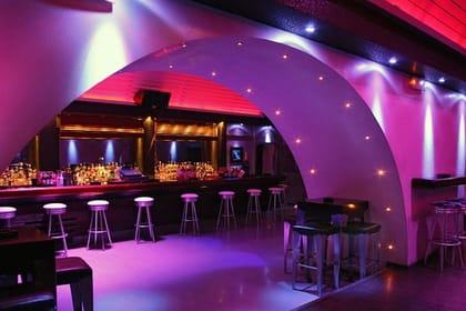 Santorini Night Walks – 4 hours Night-tour