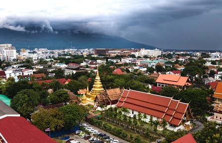 “Chiang Mai by Bike: Temples, Food & Hidden Streets!”