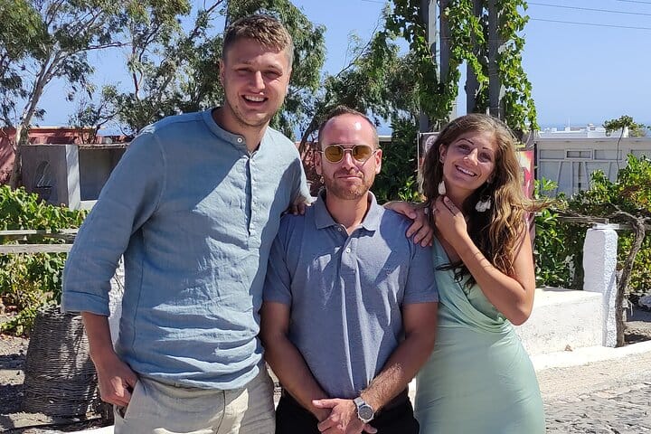 Private Wine Tour in 3 Wineries with 12 Wine Tastings and Tapas 6