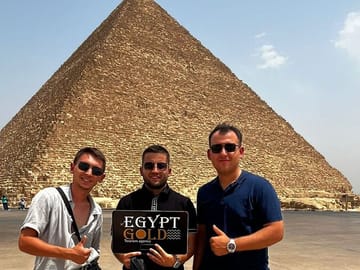 Full Day Cultural Tour of Giza Pyramids and Saqqara