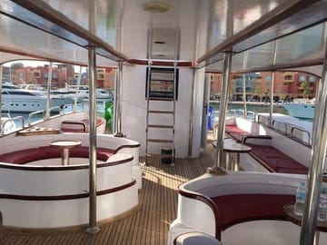 Private Boat Trip for Snorkeling and Fishing from Hurghada