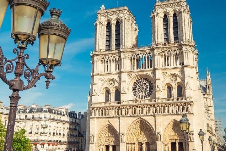 Two Hours Quick Private Tour of Paris with Hotel pickup  4